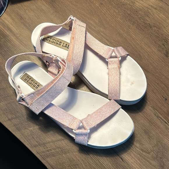 🌿 Pink Teva Like Sandals - Picture 5 of 6